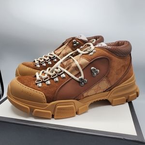 GUCCI Flashtrek LowTop Sneaker SZ.9.5 -USA 10-10.5